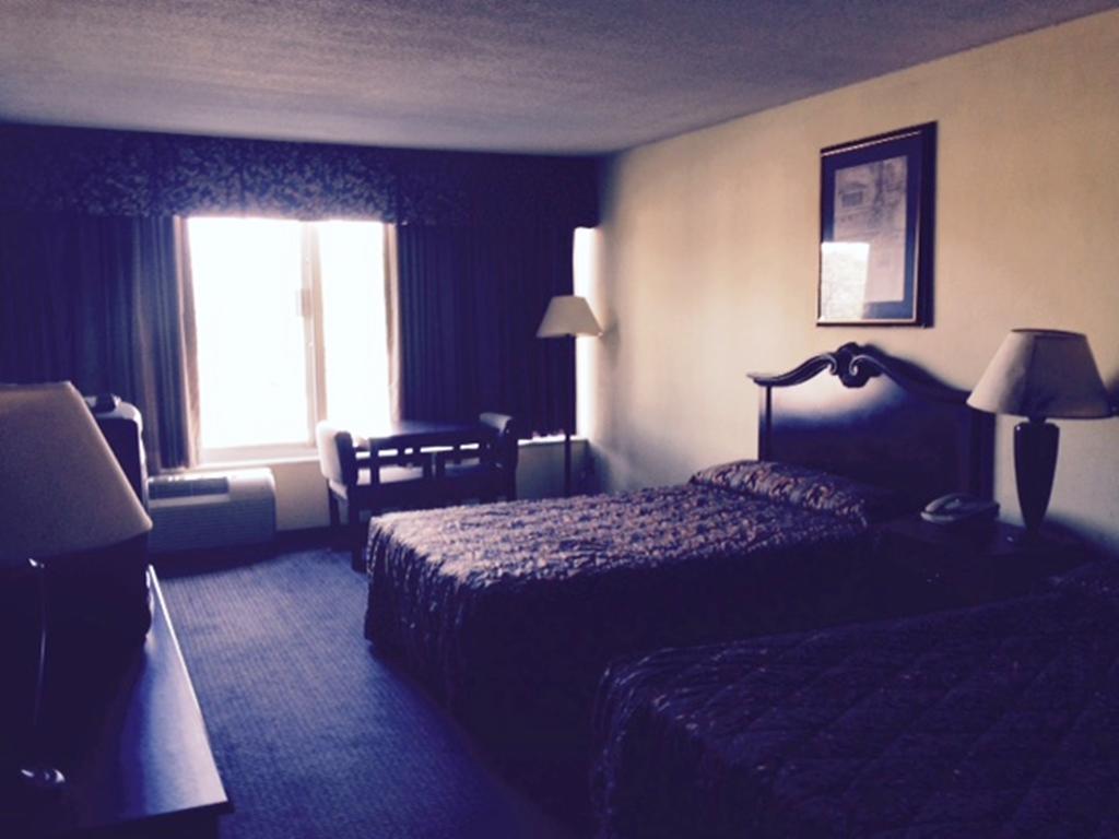 Wynnwood Plaza Hotel - Newport News Eksteriør billede